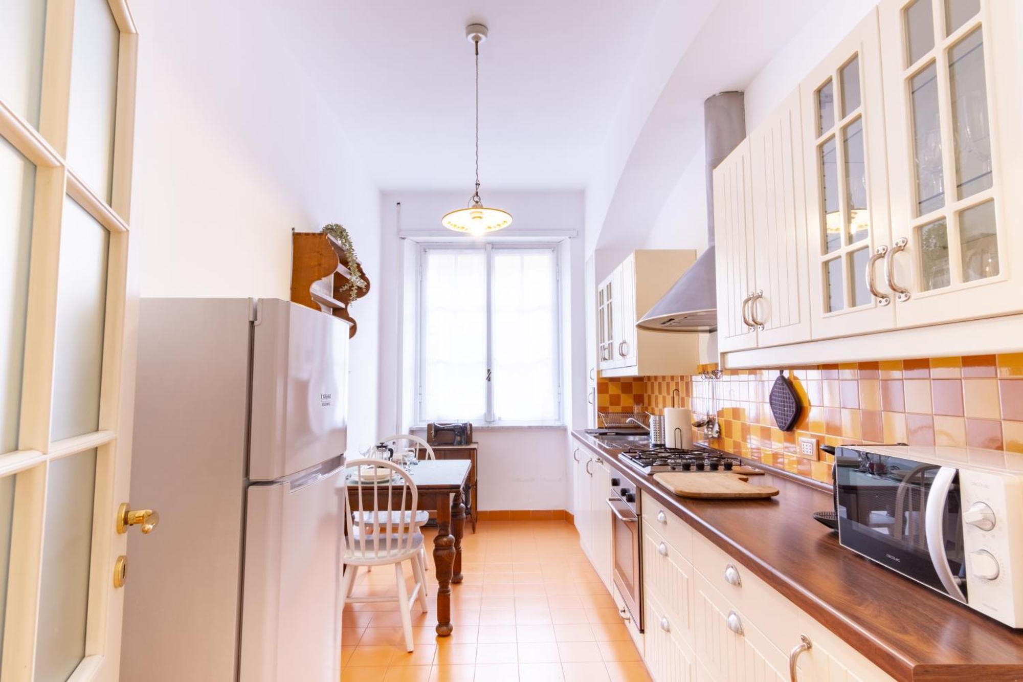 Elegantis Solinda - Easily Get To The Historic Center, Metro, Tram And Bus Are Nearby Apartamento *